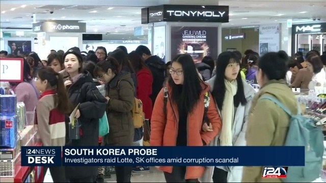 South Korea : investigators raid Lotte, SK offices amid corruption scandal