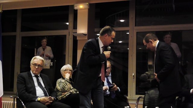Réunion de Soutien à François Fillon avec Gérard Longuet à Rueil Malmaison (00007)