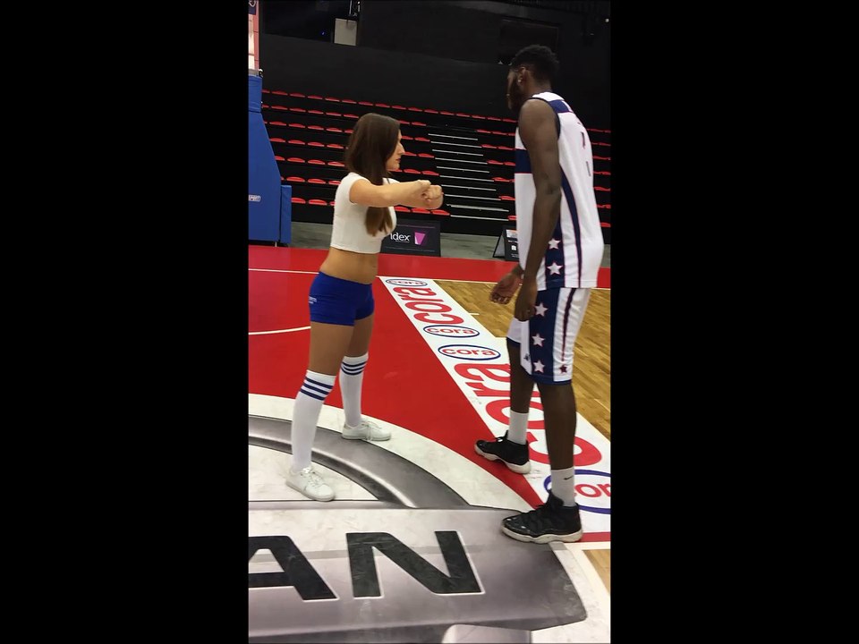 Mannequin Challenge