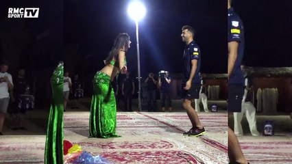 Daniel Ricciardo fait la danse du ventre
