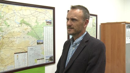 Andy Baker pide empatía con los refugiados