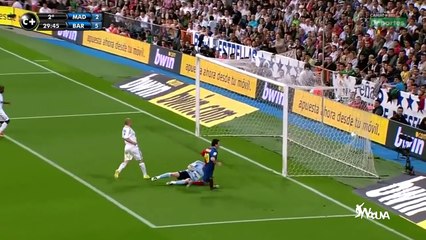 Lionel Messi - Top 10 Fake Shot Goals-