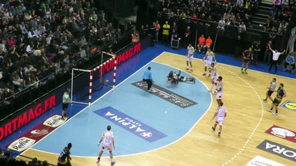 Melic saute par dessus Minel - Chambéry 28 23 St Raphaël - 16/11/2016