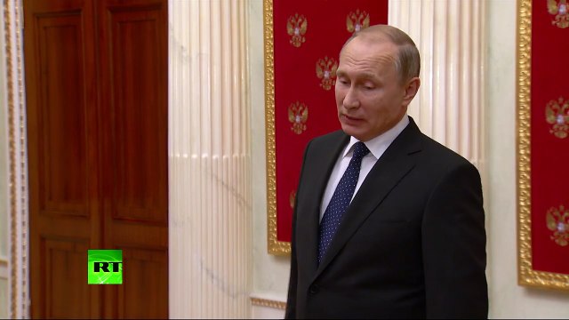 Путин высмеял резолюцию Европарламента