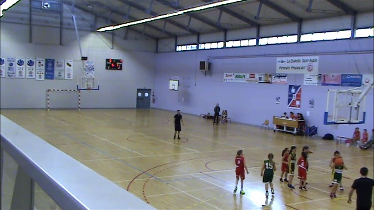 Blanc et Rouge Action : U11F ASCA - LE MANS ST PAVIN 19/11/2016