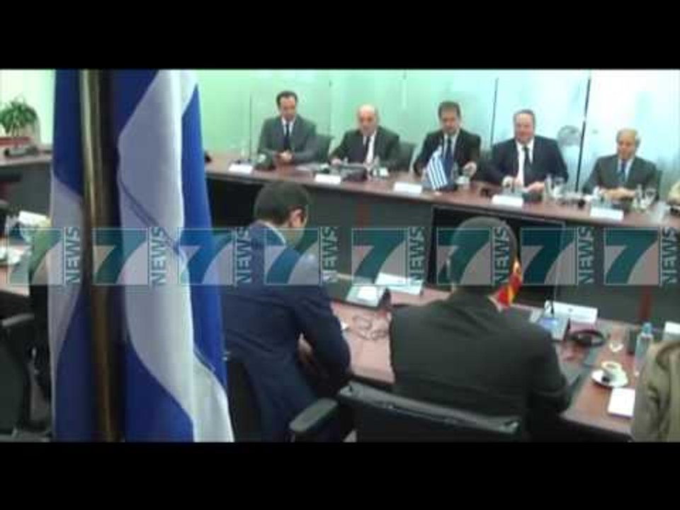GREQIA KERCENON ME USHTRINE - News, Lajme - Kanali 10