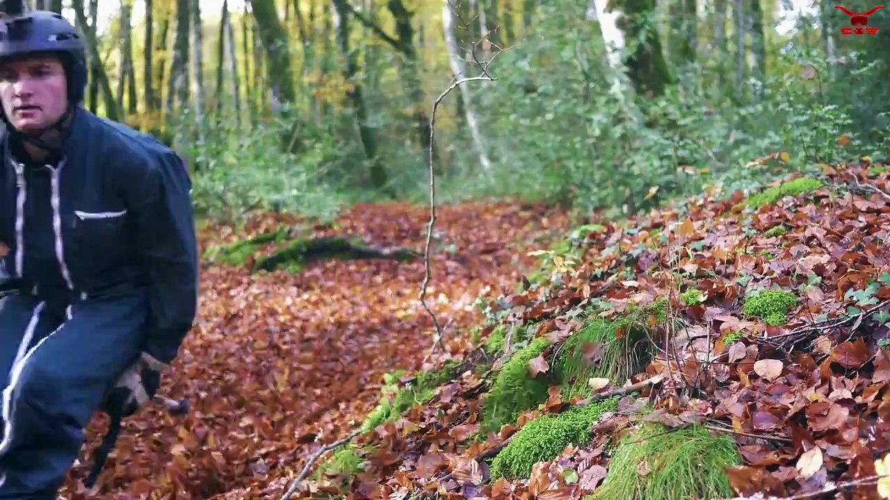 Descente infernale au cœur de la forêt de Cantal !