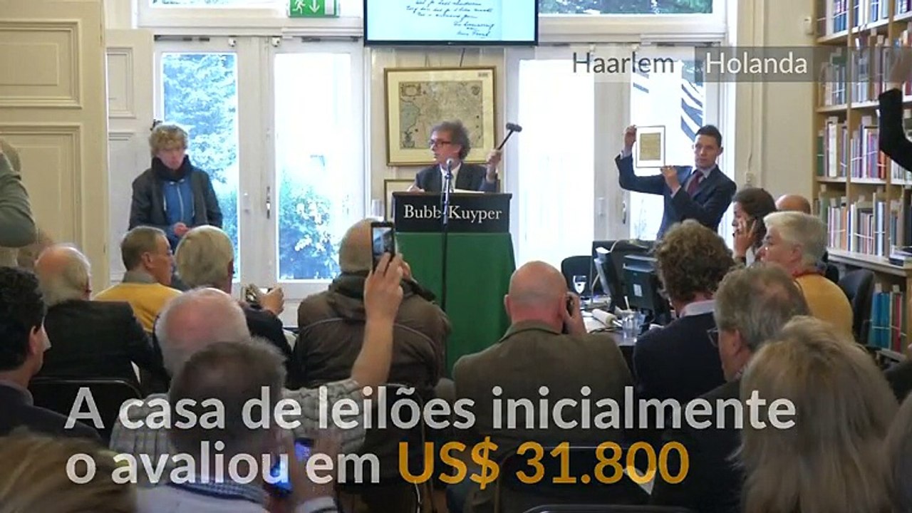 Raro manuscrito de Anne Frank é arrematado por US$ 147 mil