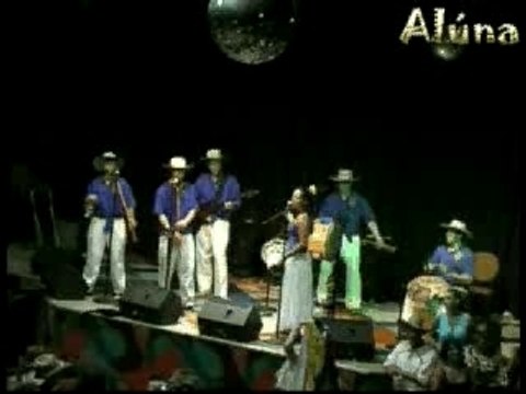 Alúna at Roccapulco, with AS Colombian Soul Dance Group