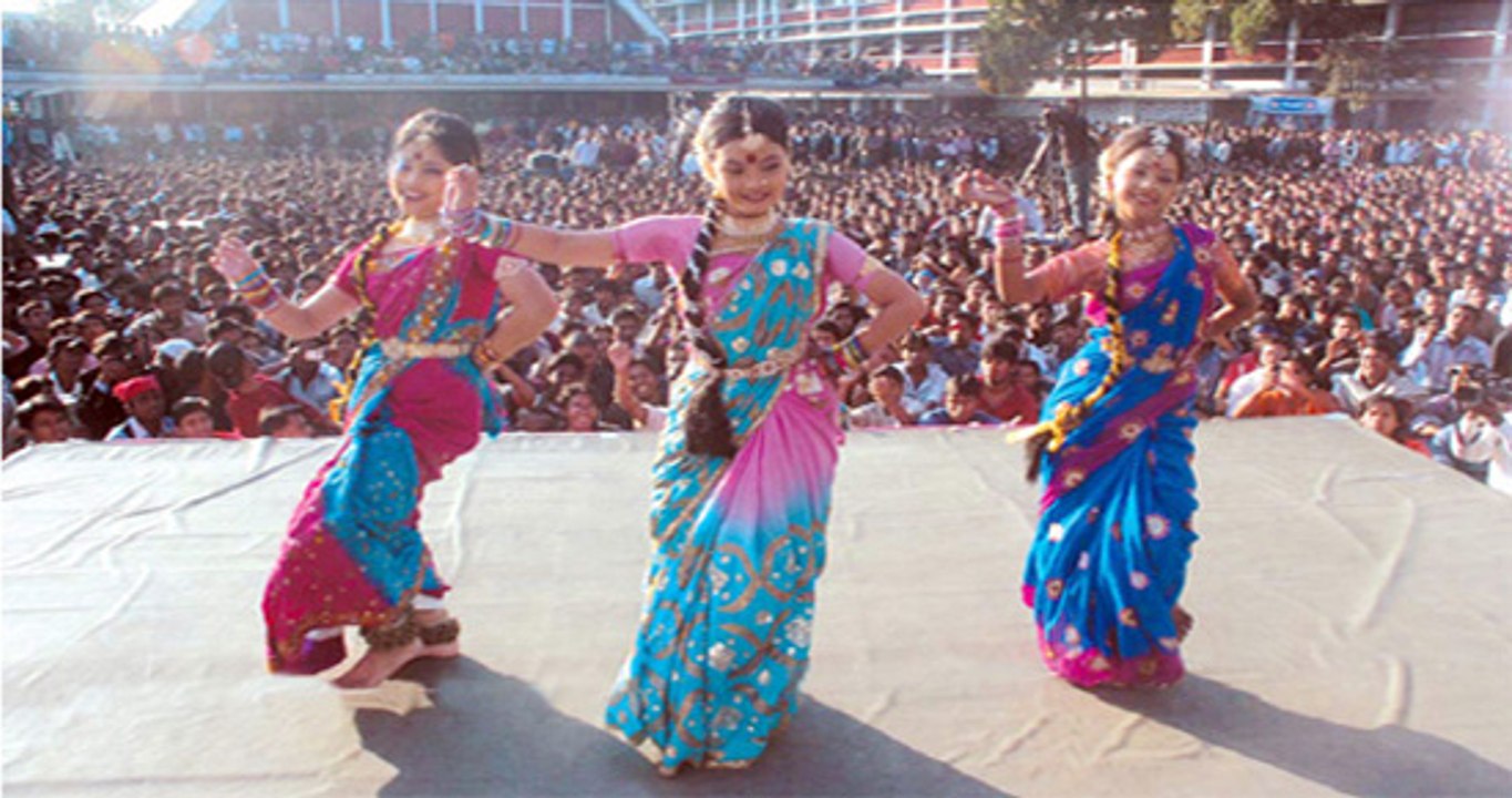 New Bangla Hot Dance Video 2016 by Juthi উত্তরা মিউজিক্যাল ব্যান্ড