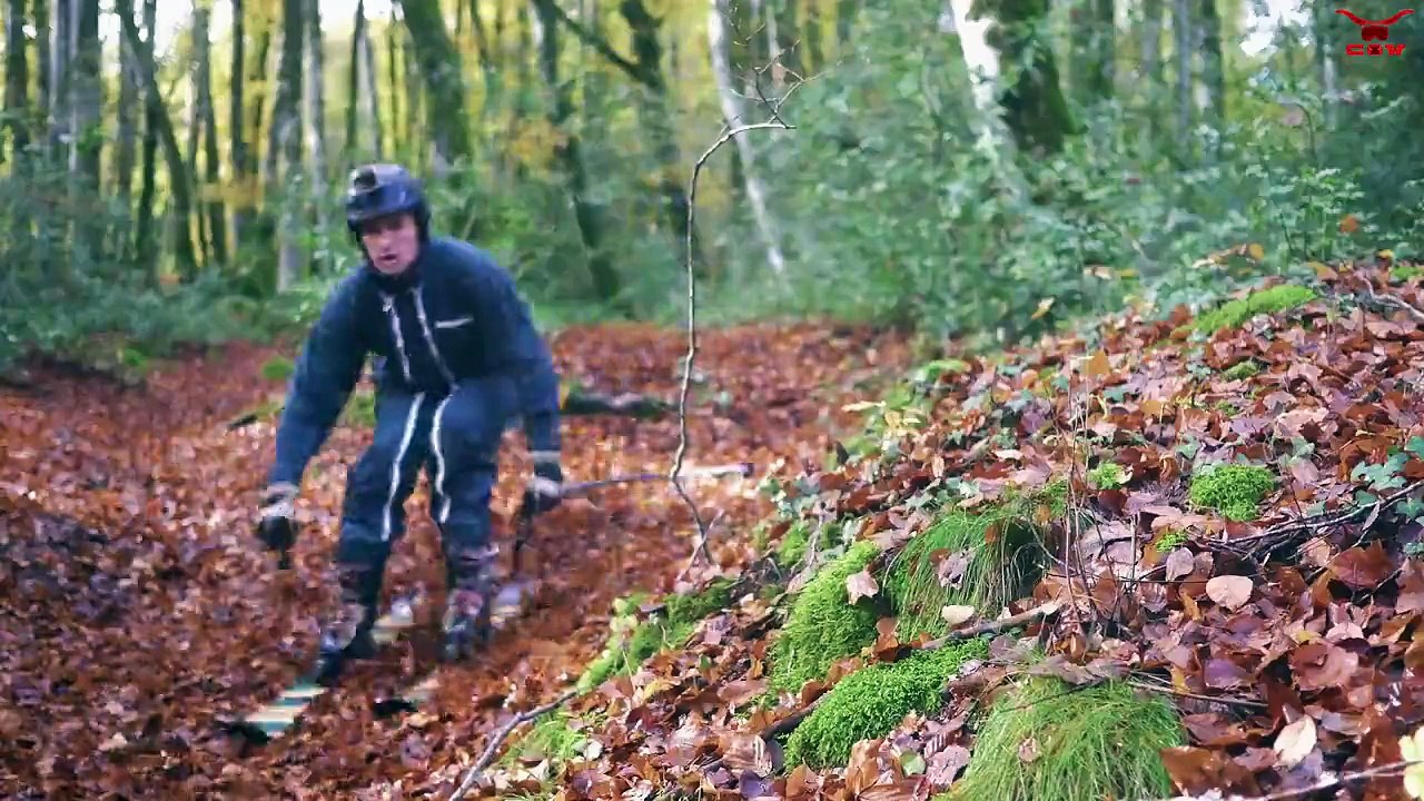 Descente incroyable en ski au cœur de la forêt de Cantal sans neige!