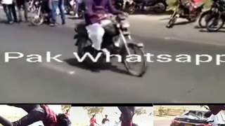 Live video of the bike accident occured Karachi motorcycle with toyota mess up