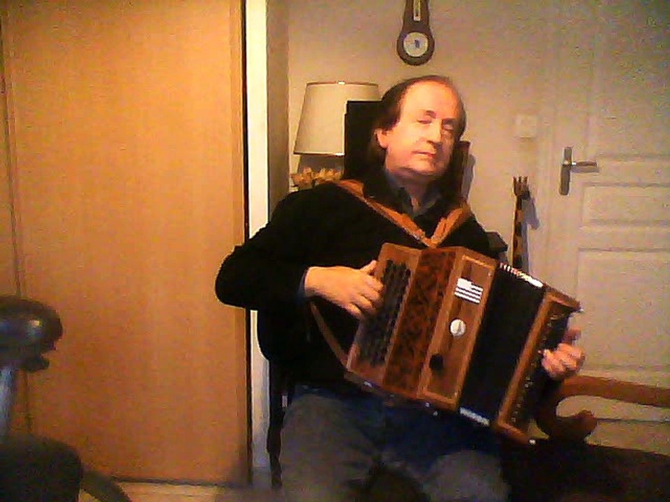 hornpipe irlandaisTuamgrainey caisleán - Tuamgrainey castle (avec accordéon)