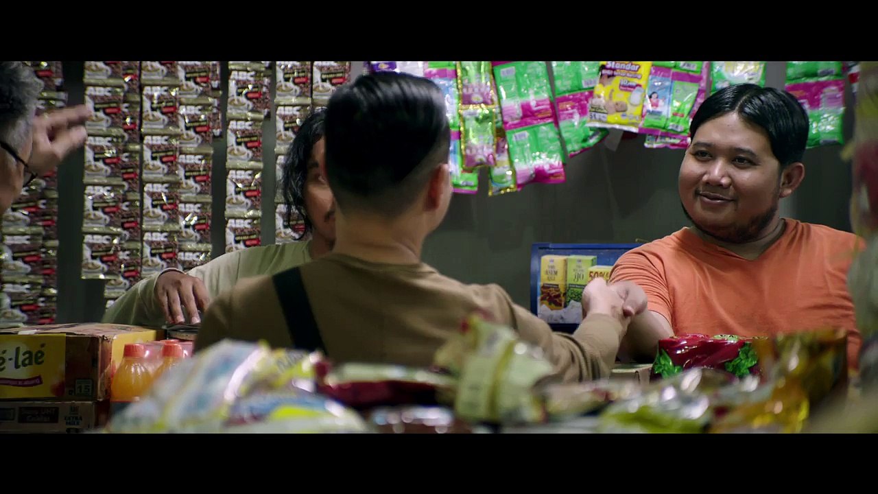 CEK TOKO SEBELAH - OFFICIAL TRAILER (A Film By Ernest Prakasa)