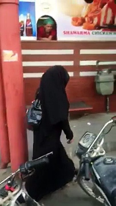 Footage Of FIA raid in karachi