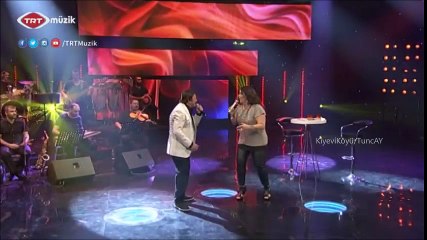 Selami Sahin&Isin Karaca Seni Ictim durdum sabaha kadar(trtmüzik)