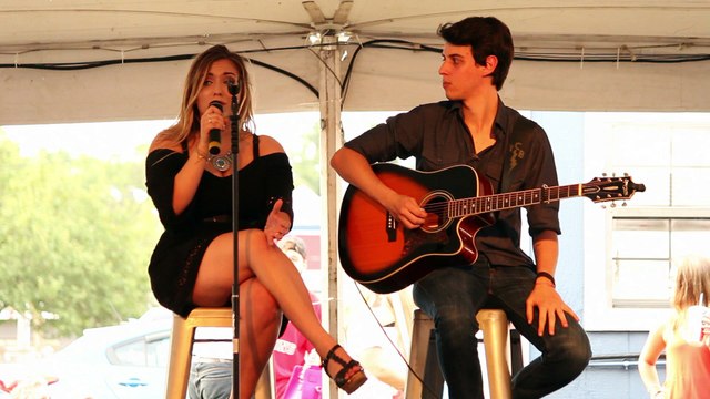 Thea Danos & Heitor perform 'Pocketful Of Rainbows' Elvis Week 2016