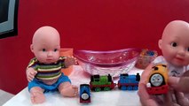 Twin Baby Dolls Fun Playing Thomas & Friends The Tank Engine Toys Baby Doll Bath Time & Learn Colors