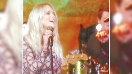 Miranda Lambert Sizzles With Hot Performance Of ‘Highway Vagabond’ at Thanksgiving Parade