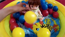 Mel Chan Baby Doll Playing Ball Pit Fun Balls Baby Doll Bath Time & Learn Colors BABY DOLL