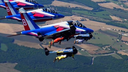 3 jetmans volent au côté de la patrouille de l'armée de l'air française !