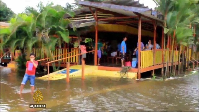 Costa Ricans prepare for Hurricane Otto