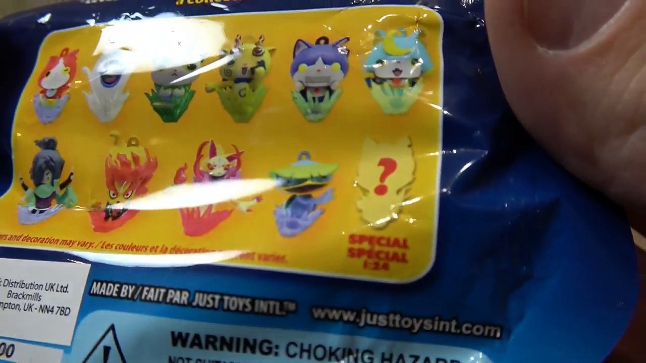 Nerf стреляем из Арбалета по шарам с сюрпризами Minecraft FNAF Marvel 500 Yo-kai