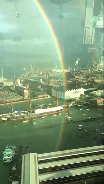 Un arc-en-ciel circulaire depuis la Spinnaker Tower