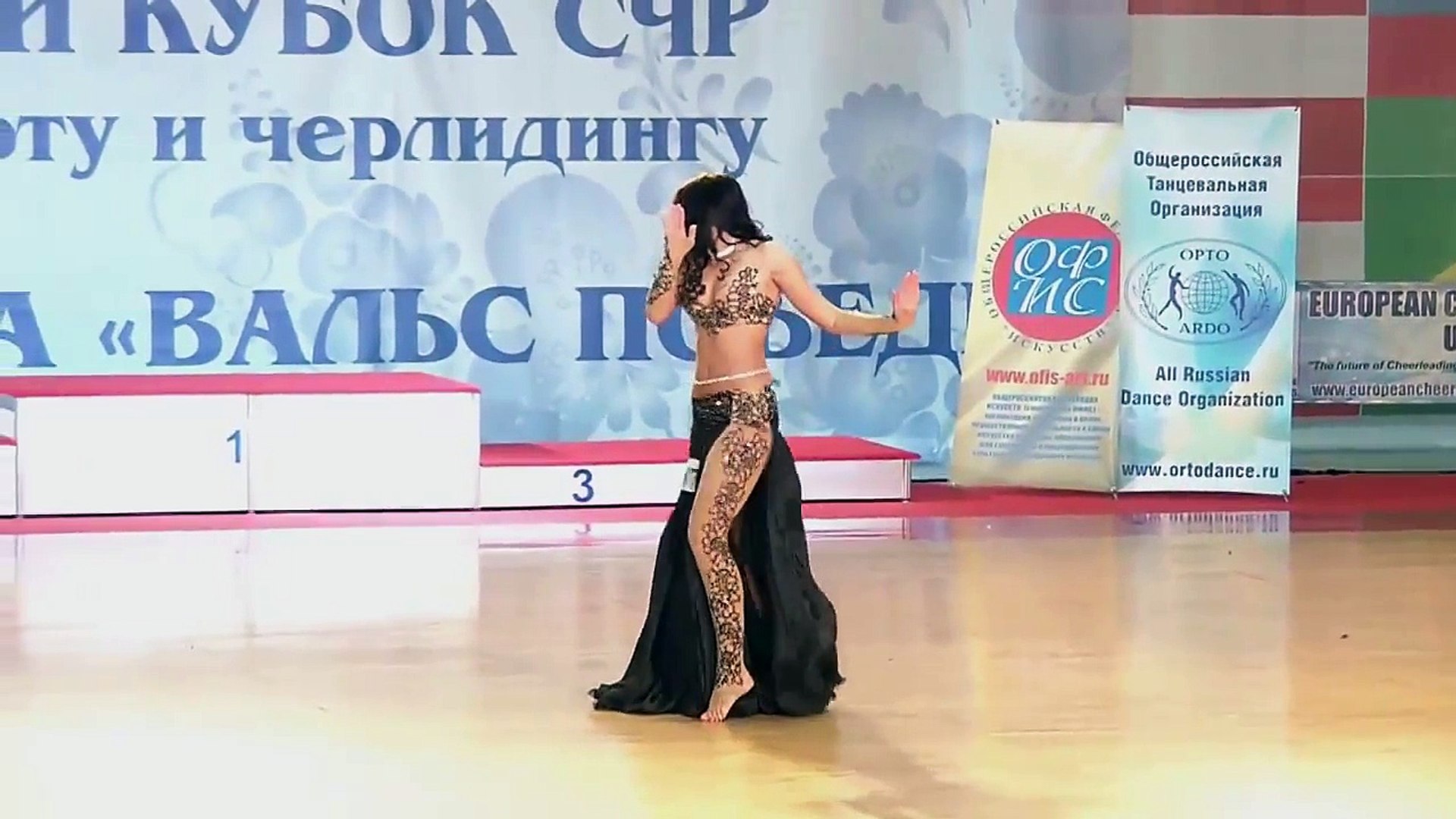 مش صافيناز .رقص شرقي مصري .Hot Belly Dance