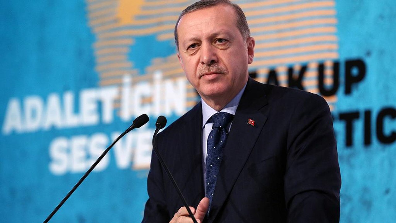 Erdogan ameaça abrir fronteiras