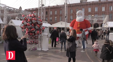 Toulouse : le marché de Noël au Capitole a ouvert ses portes