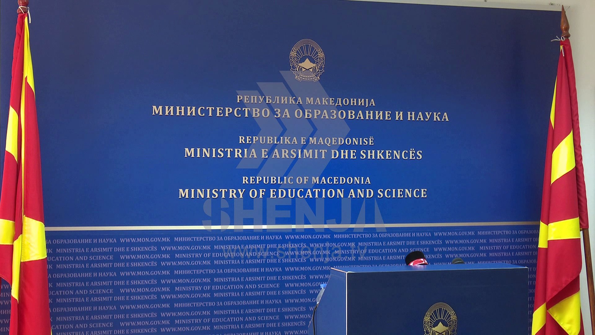 ⁣Nxënësit e Idrizovës pengohen të mësojnë shqip