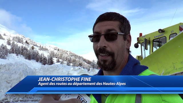 D!CI TV : Hautes-Alpes : Les agents des routes à pied d'oeuvre dans le déneigement du col de Vars