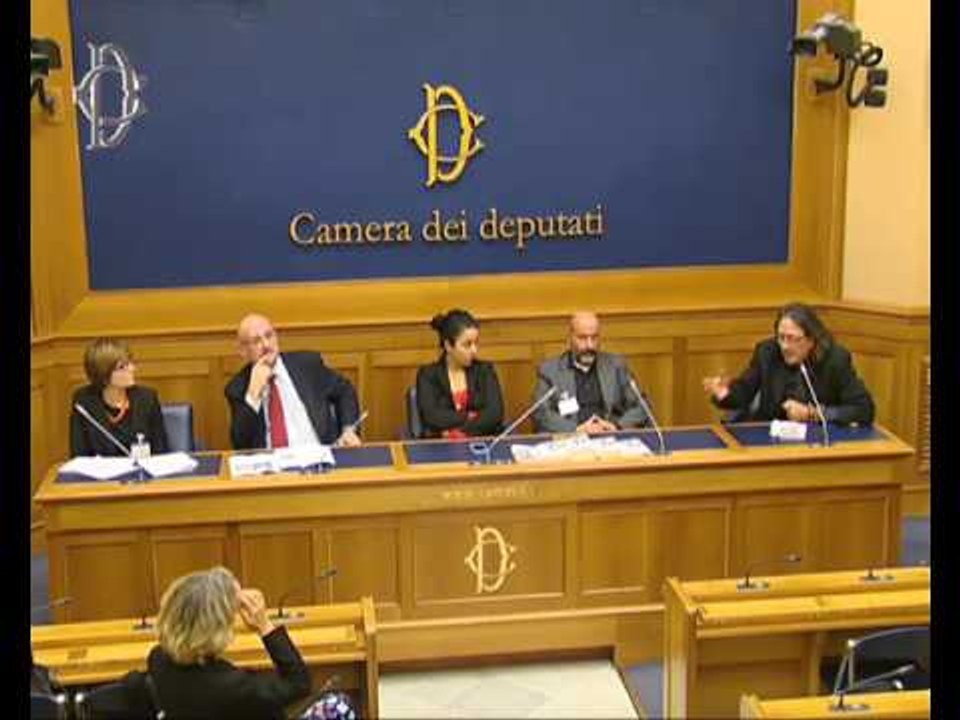 Roma - Un calcio alle sbarre - Conferenza stampa di Laura Ricciatti (24.11.16)