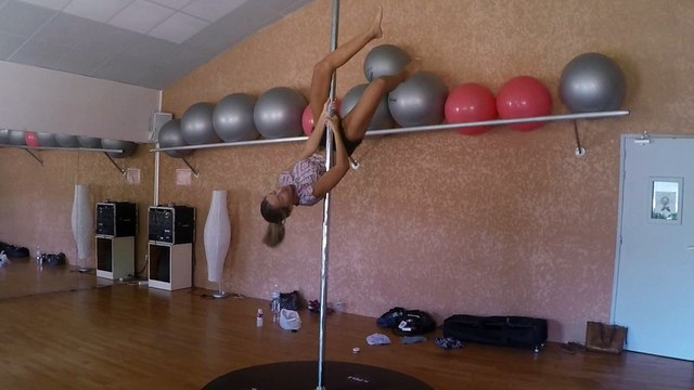 Les premiers cours de pole dance ouvrent en Lot-et-Garonne