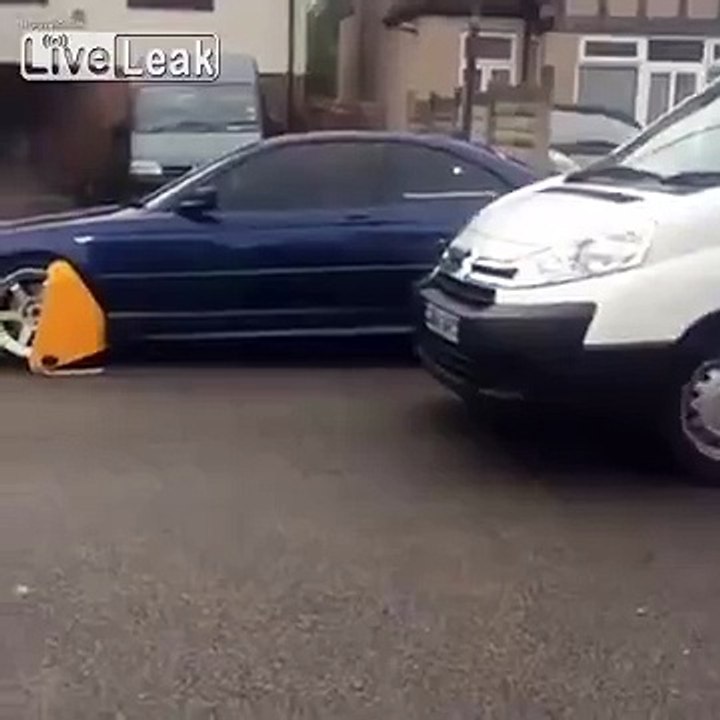 - BMW with Wheel Lock Burnout