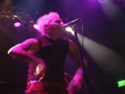 Mest - 08 - Movin' On (Live At House Of Blues)