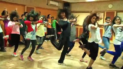 college girls dance practice