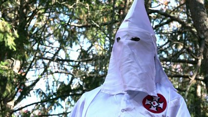 Des groupes d'extrême droite encouragés par la victoire de Trump