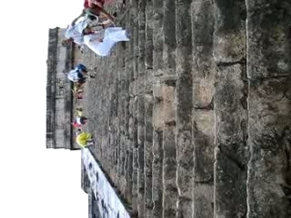Chichen Itza 2