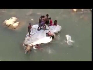 खतरनाक टाइप वाले स्टंट तो हमारे उत्तराखण्ड के बच्चे मजाक   मजाक में कर  लेते  है