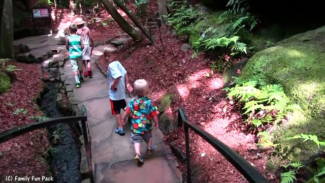 ROCK CITY! SUPER Narrow Passages, Rope Bridge, Dangerous Balancing Rocks & 7 States View!