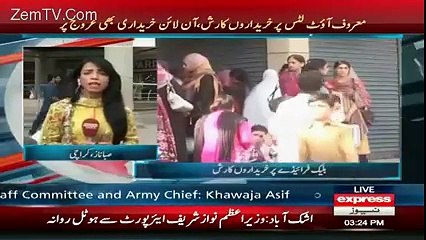 How Girls Are Waiting Outside Malls In Karachi For Black Friday