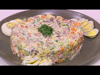 سلطة خضار باللحم المدخن | نادية سرحان