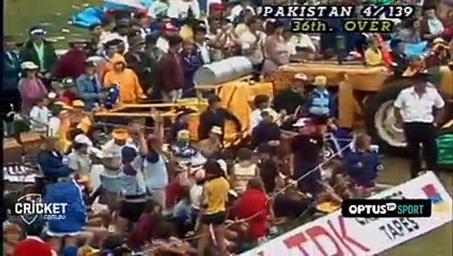 A rare footage of Imran Khan's performance in cricket from Australian Media