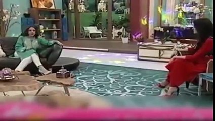 Juggan Kazimi Talking About Her Breast Size in Morning Show