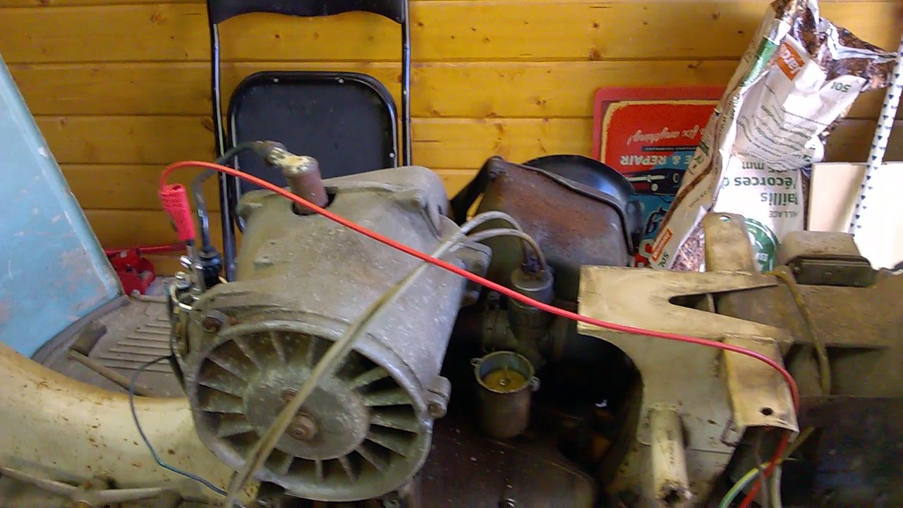 redémarrage d'un troll1  (iwl tr150) de 1963