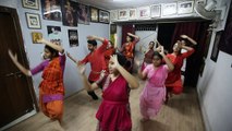 الرقص التقليدي الهندي يصمد في وجه الفنون الغربية المعاصرة