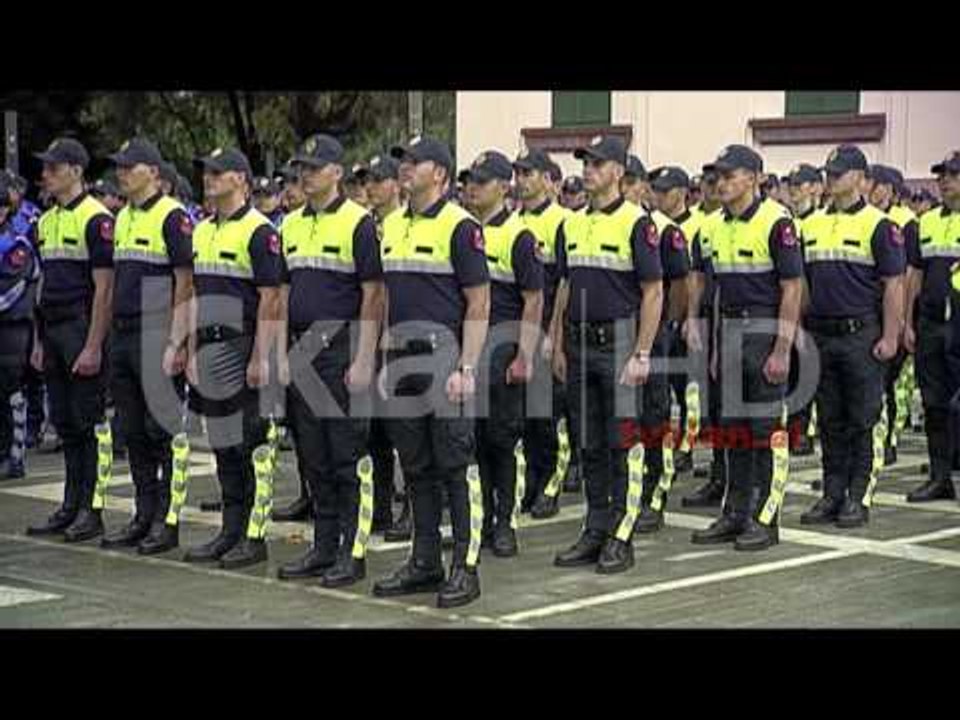 Tahiri letër të personalizuar për çdo polic