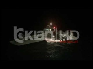 Foto/ Ndalohet gomonia me 1.5 ton kanabis e nisur nga Durrësi, pranga tre skafistëve